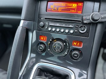 Used Peugeot 3008 2010 for sale - 77335743: Photo