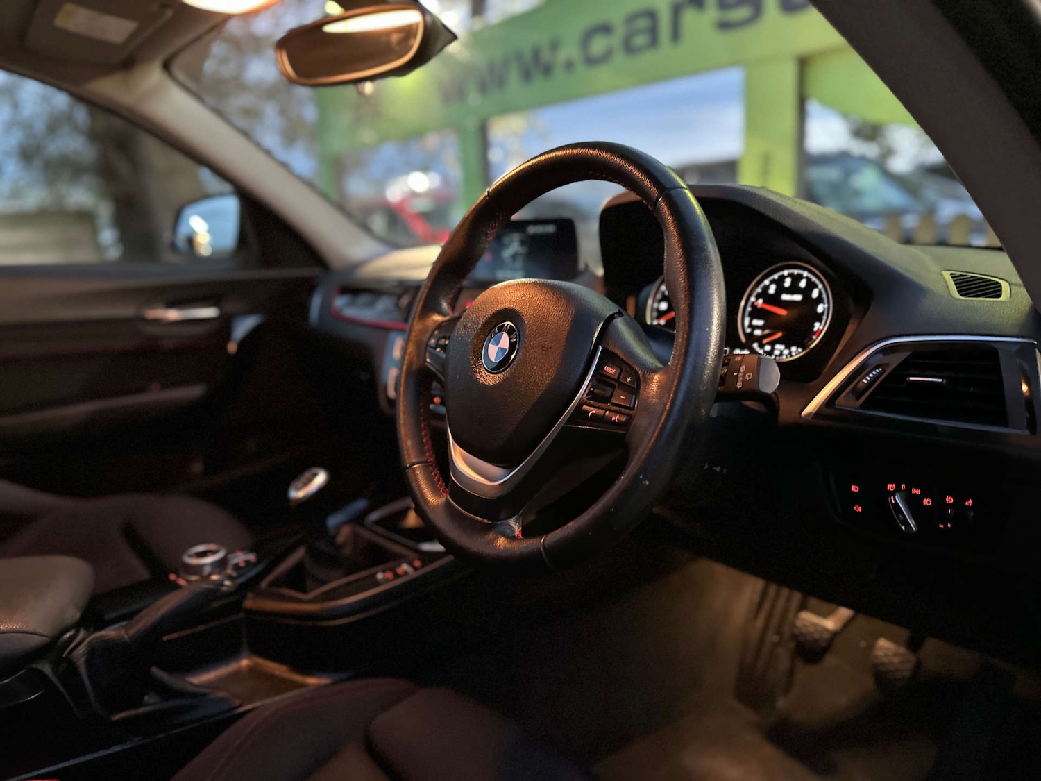 Used BMW 1 Series 2017 for sale - 76490355: Photo 2