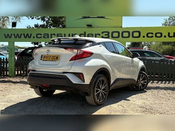 Used Toyota C-HR 2017 for sale - 79502552: Photo