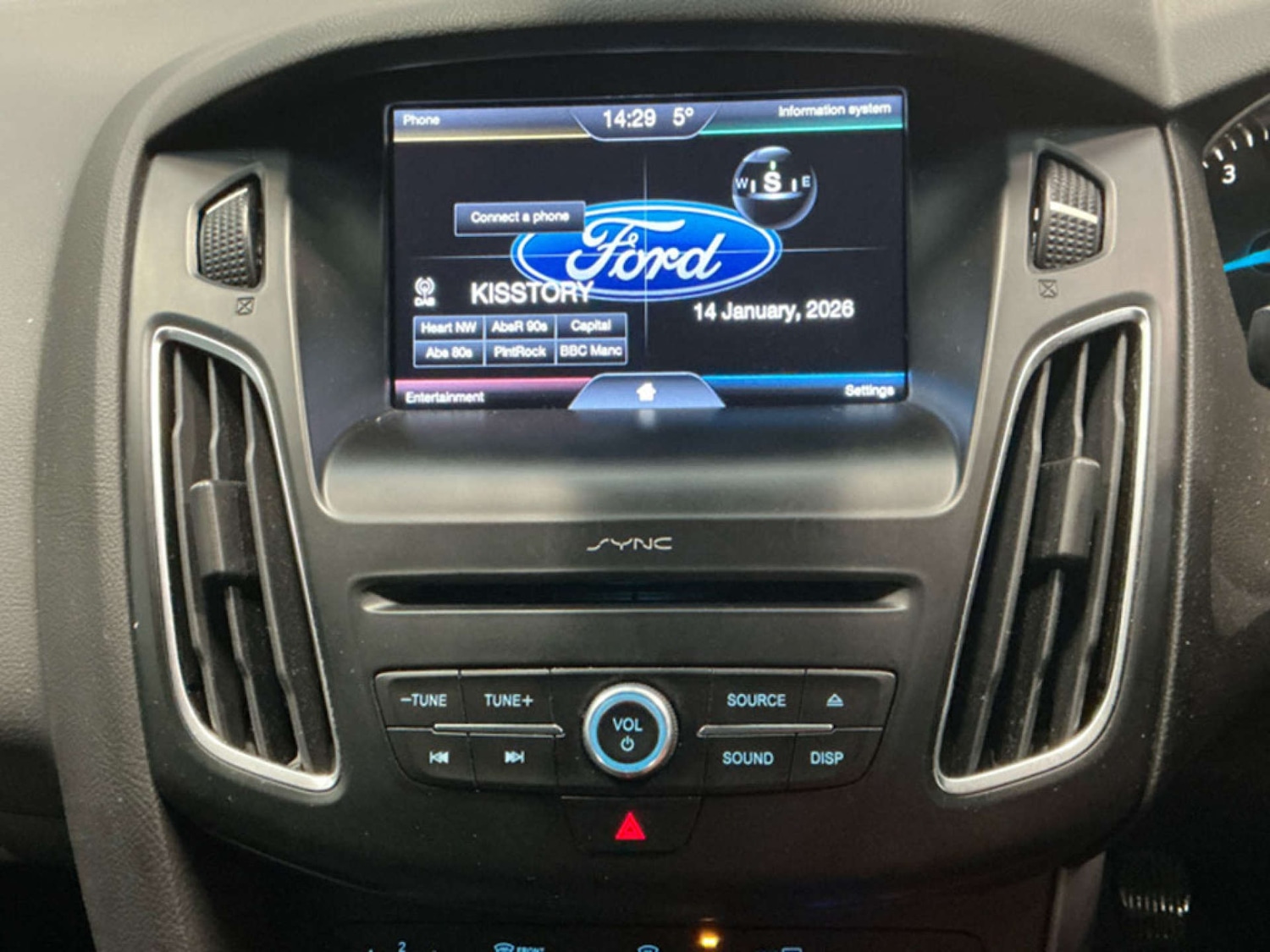 Used Ford Focus 2016 for sale - 77261376: Photo 2