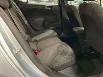 Used Vauxhall Astra 2017 for sale - 78315900: Photo