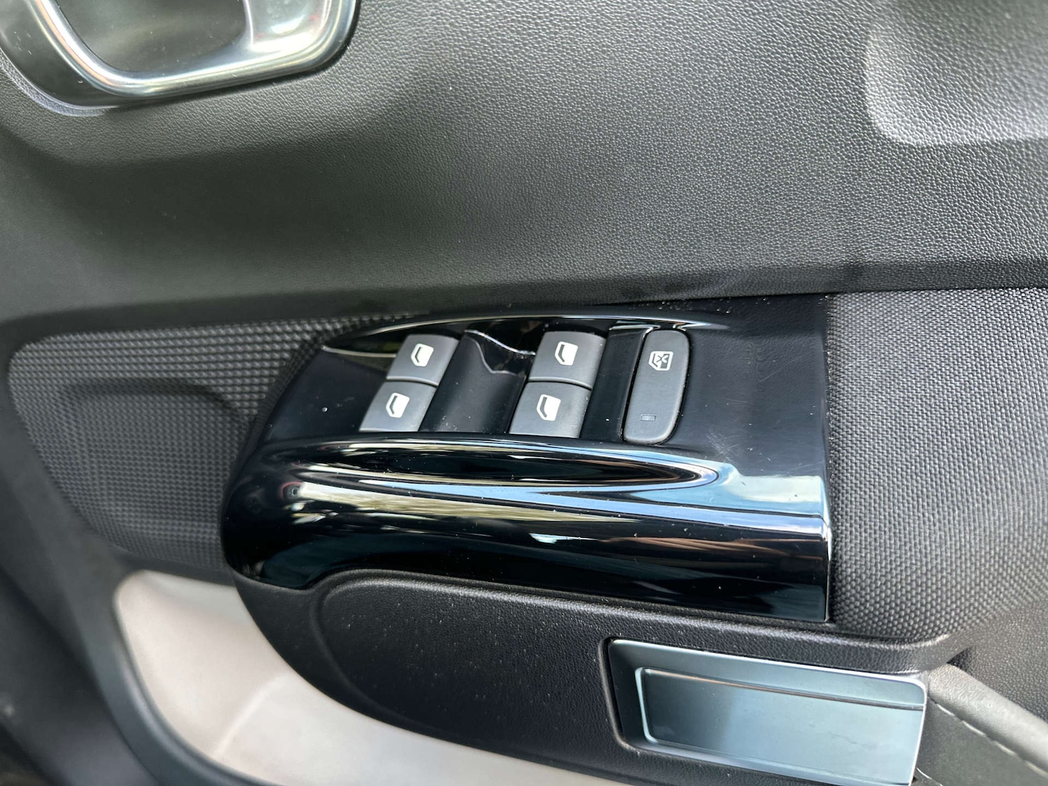 Used Citroen C3 2018 for sale - 75862383: Photo 28