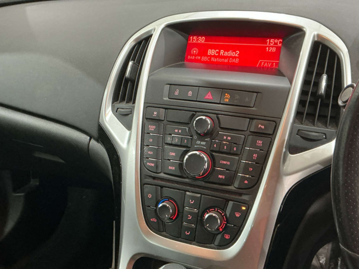 Used Vauxhall Astra GTC 2013 for sale - 78003663: Photo 2