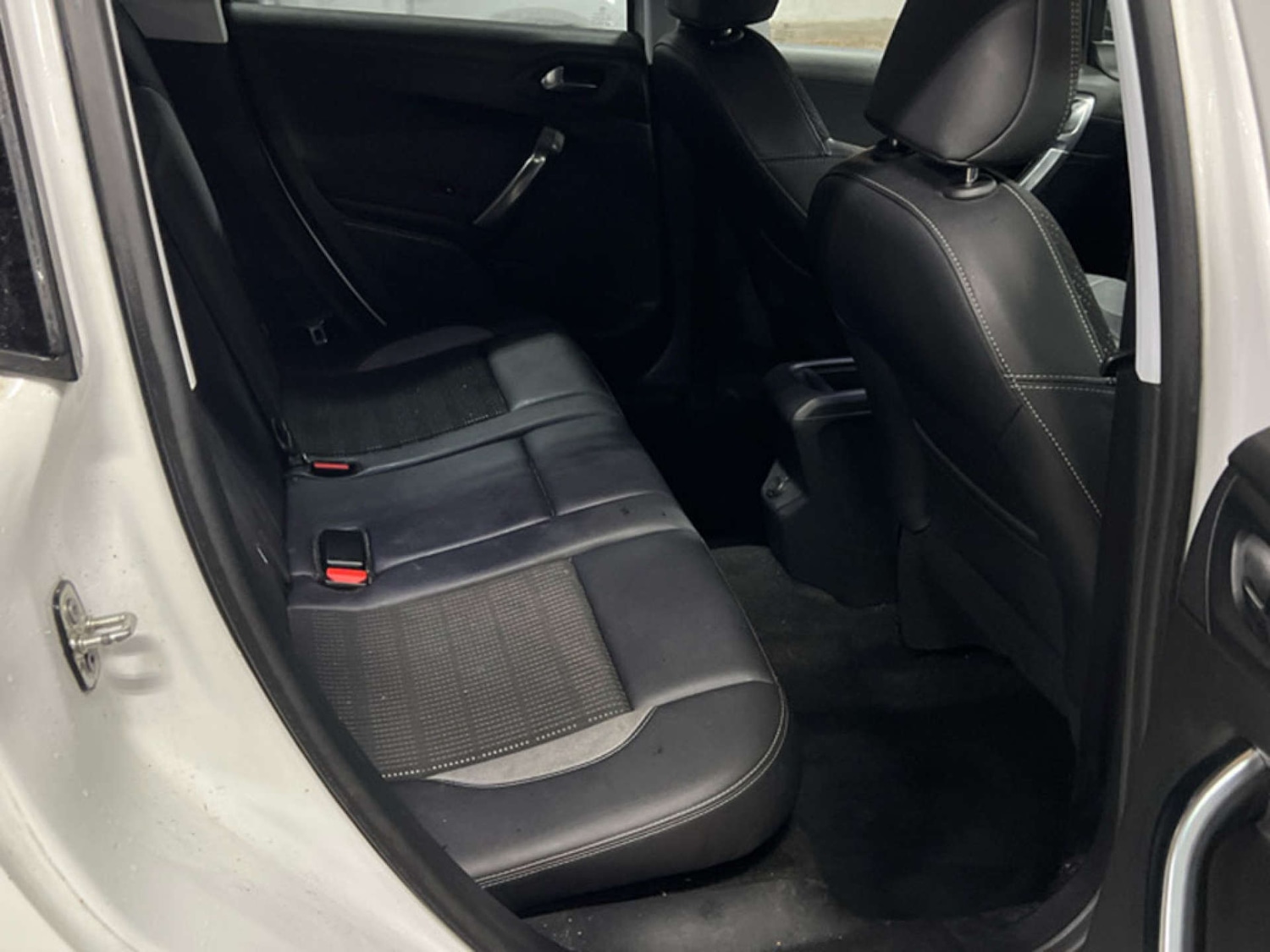 Used Peugeot 2008 2014 for sale - 77701555: Photo 4