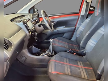 Used Peugeot 108 2015 for sale - 76223019: Photo 2