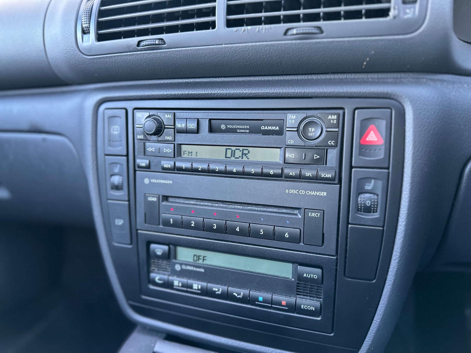 Used Volkswagen Passat 2005 for sale - 77022341: Photo 3