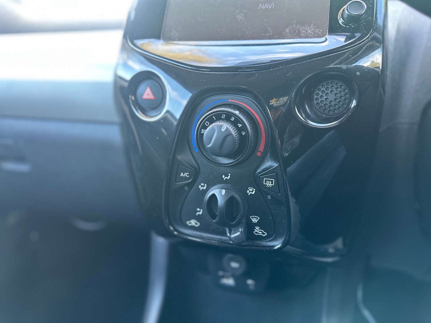 Used Toyota AYGO 2015 for sale - 76711677: Photo 19