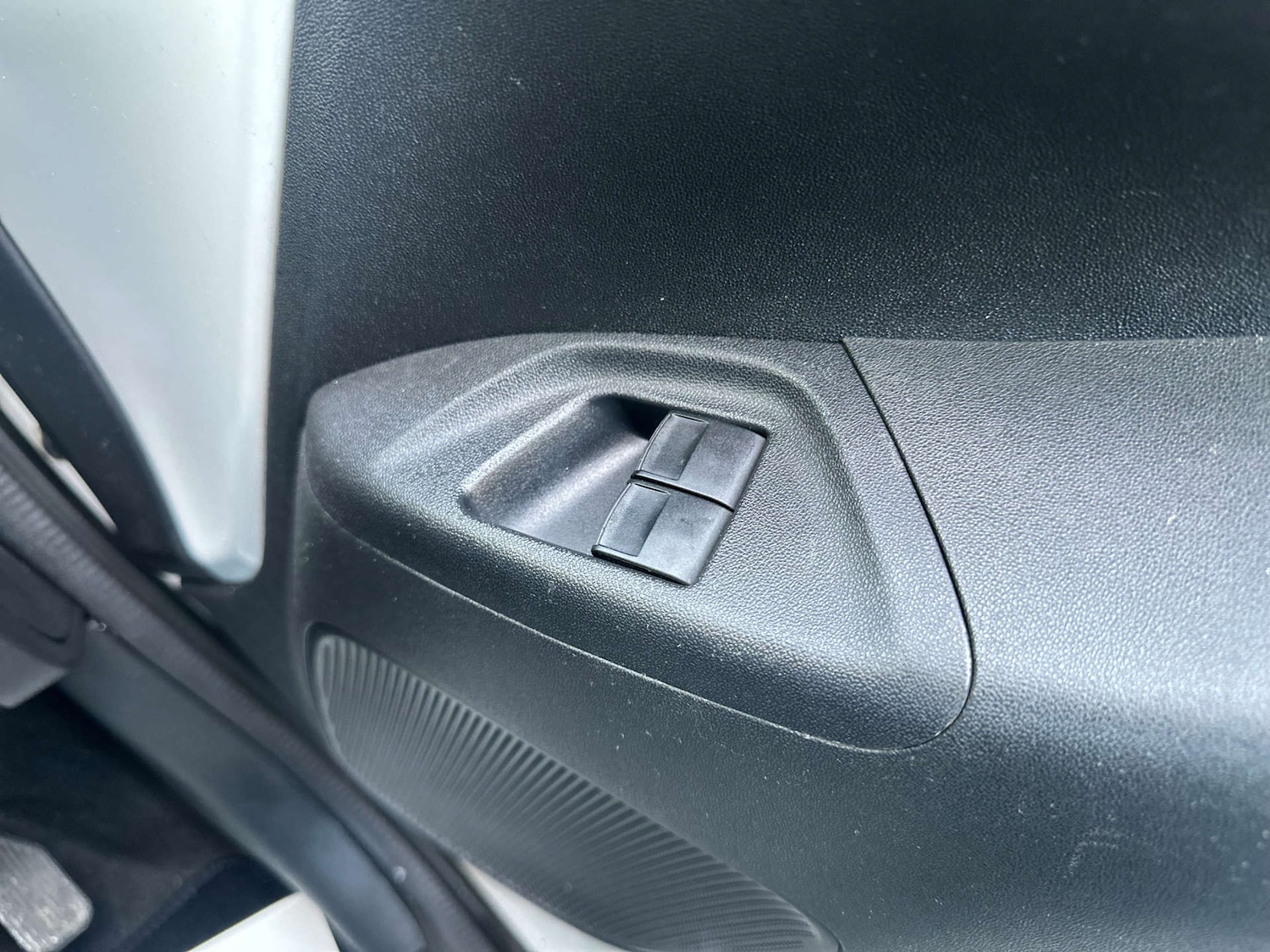 Used Toyota AYGO 2015 for sale - 76711677: Photo 32