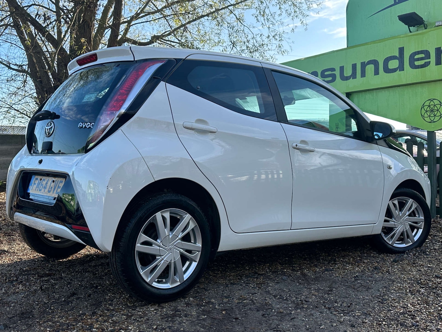 Used Toyota AYGO 2015 for sale - 76711677: Photo 8