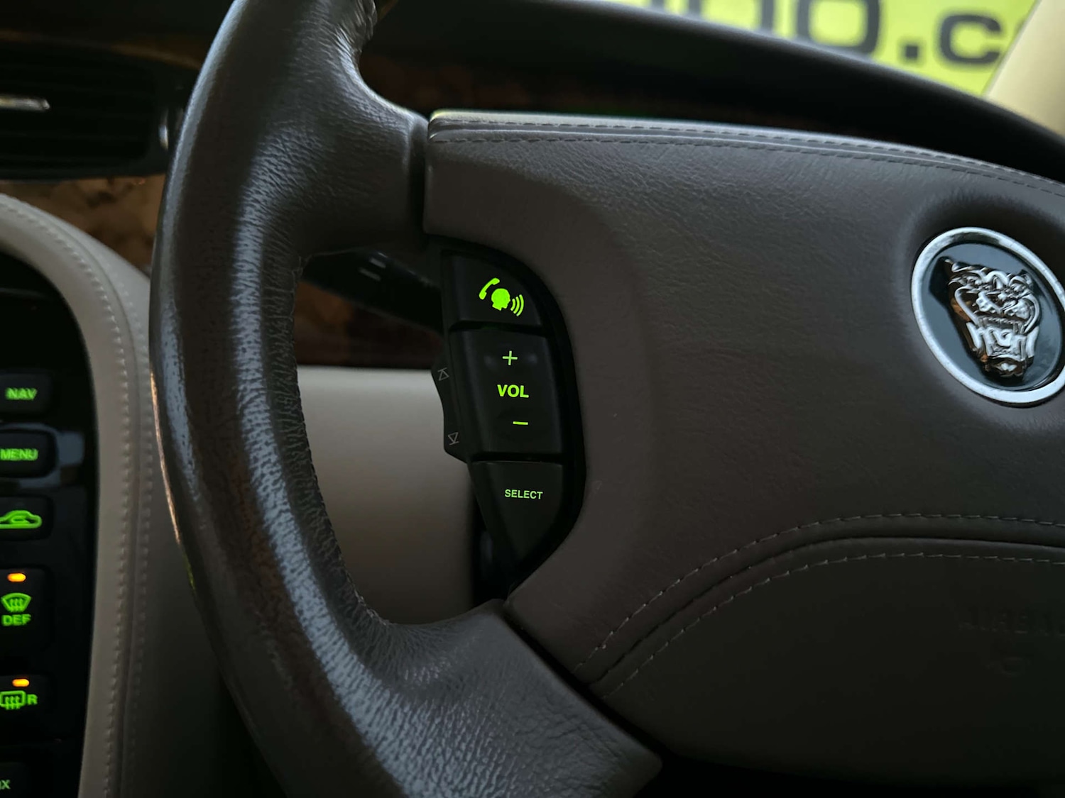 Used Jaguar XJ 2022 for sale - 77259088: Photo 21