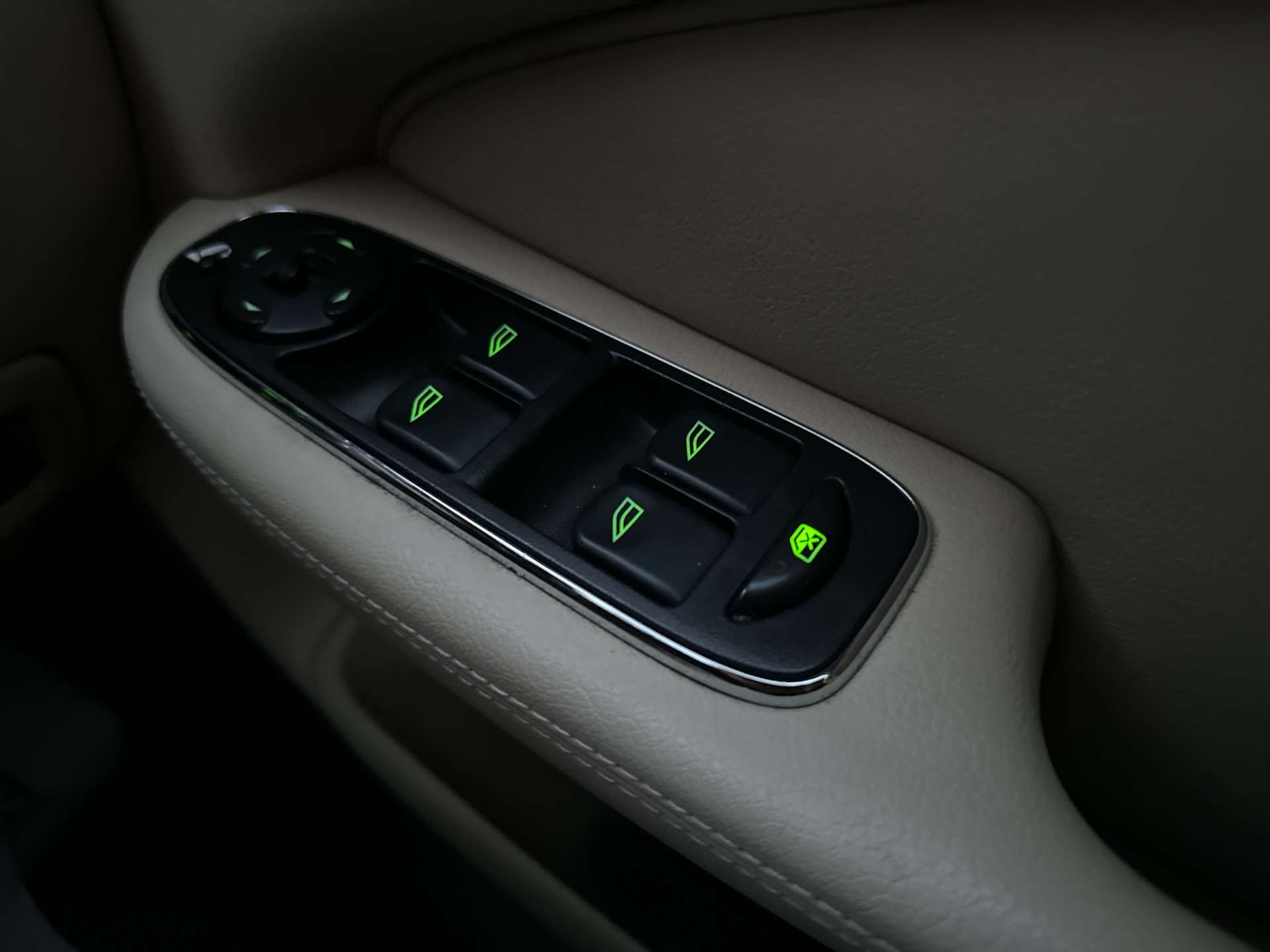 Used Jaguar XJ 2022 for sale - 77259088: Photo 28