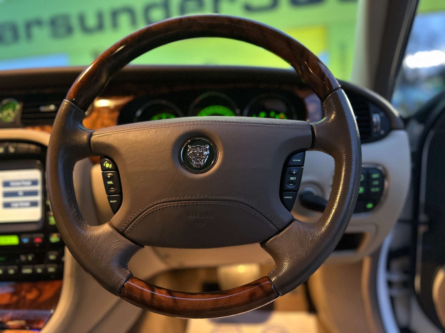 Used Jaguar XJ 2022 for sale - 77259088: Photo 32