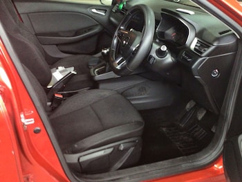 Used Renault Clio 2020 for sale - 78544785: Photo