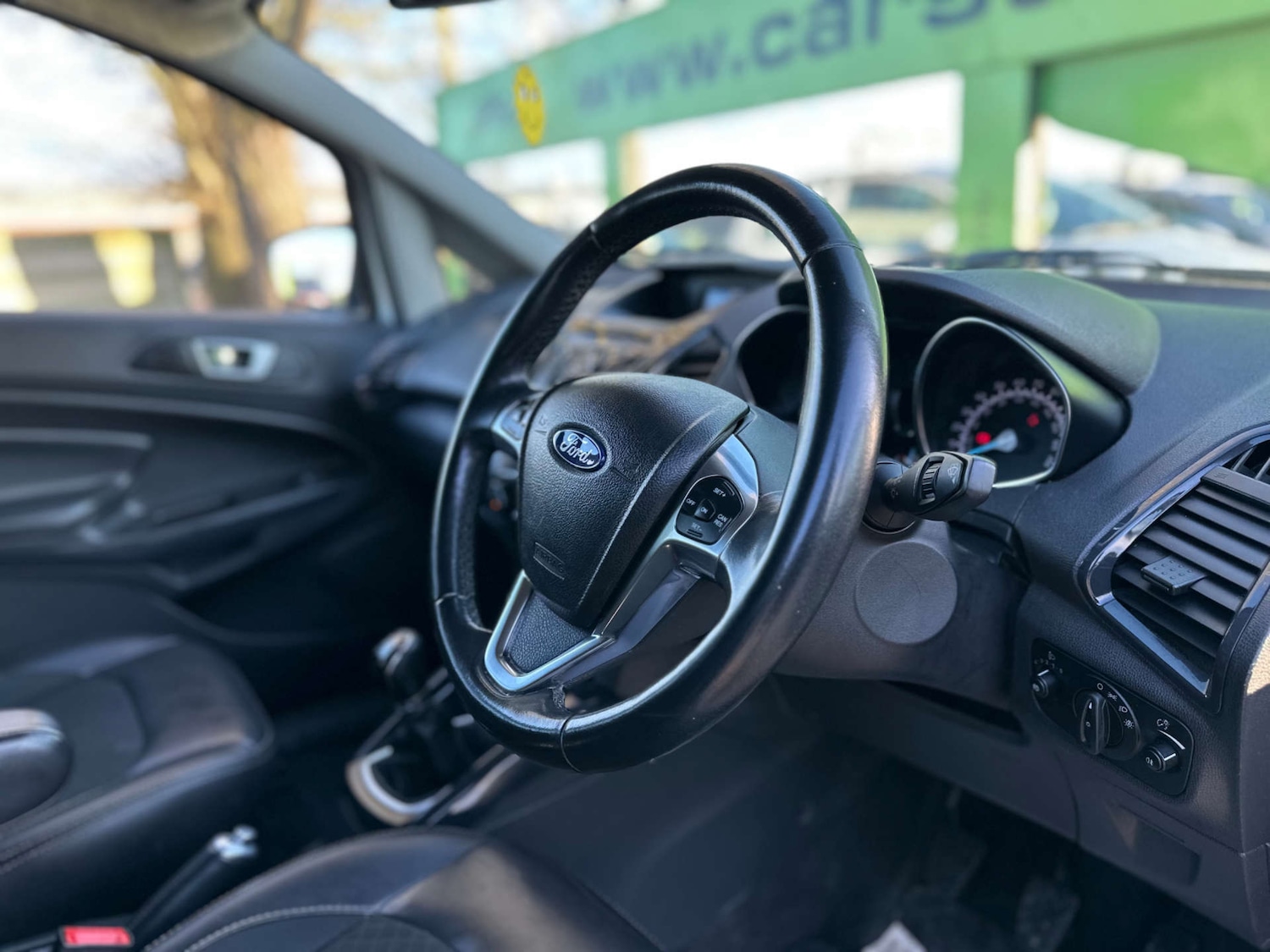 Used Ford Ecosport 2017 for sale - 77594776: Photo 2