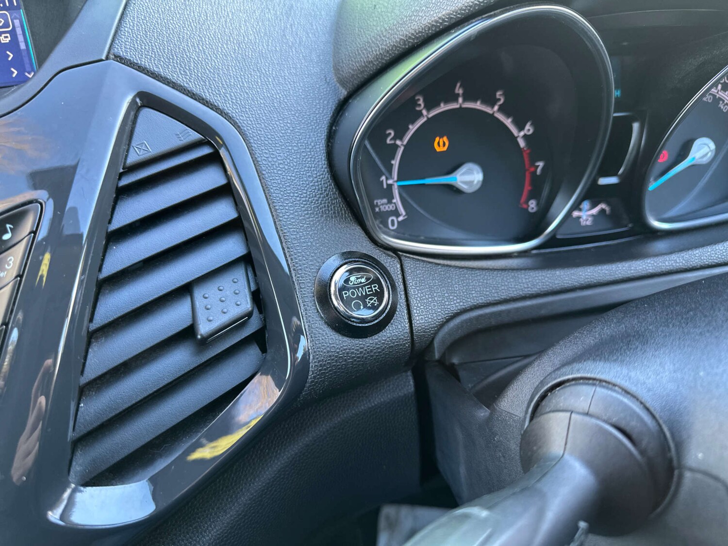 Used Ford Ecosport 2017 for sale - 77594776: Photo 28