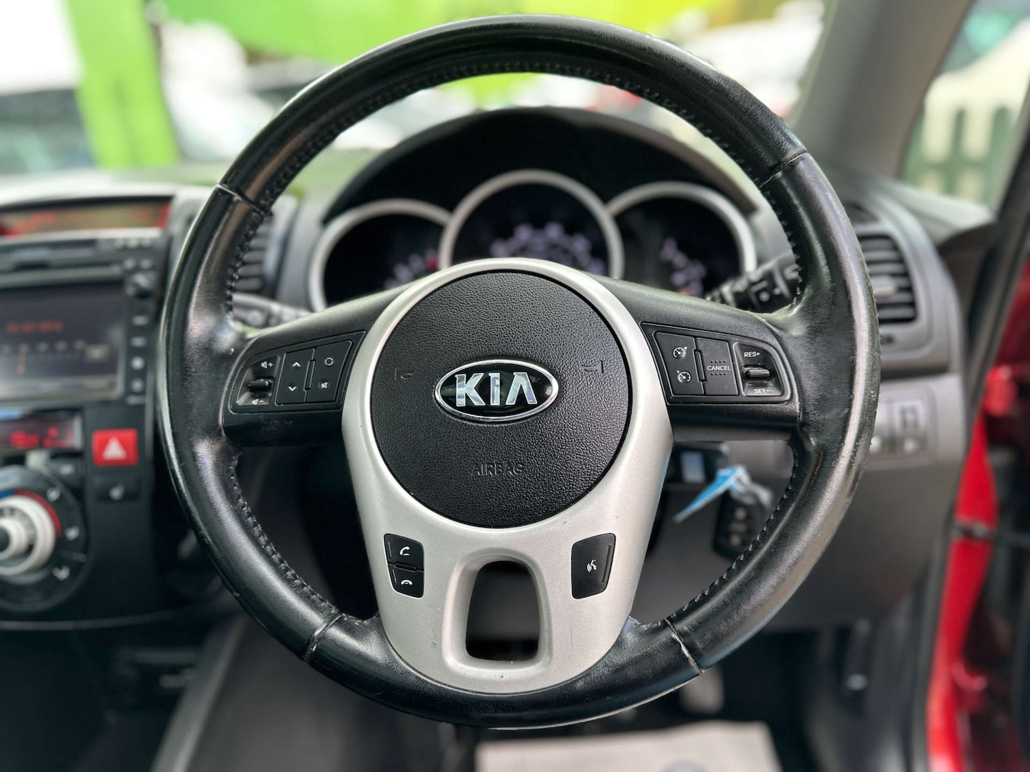 Used Kia Venga 2015 for sale - 76829749: Photo 31