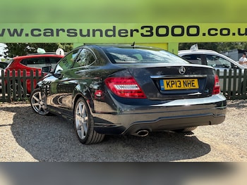 Used Mercedes-Benz C Class 2013 for sale - 79072883: Photo