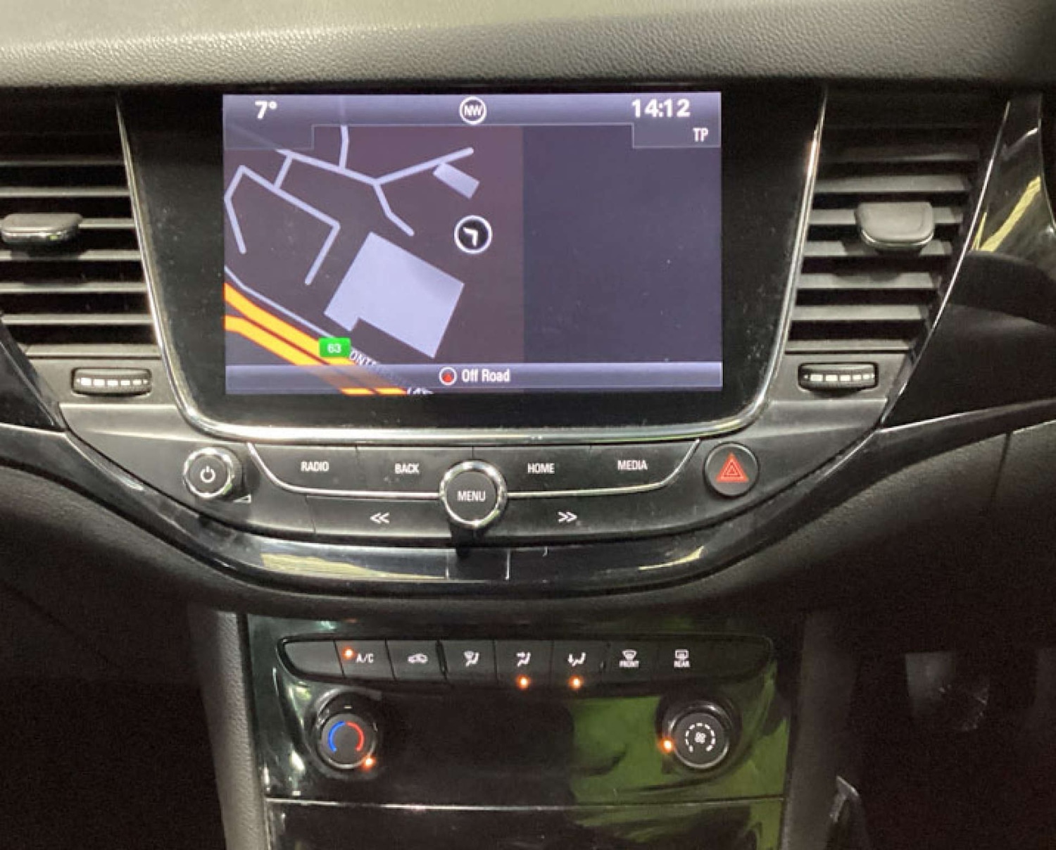 Used Vauxhall Astra 2017 for sale - 77482406: Photo 2