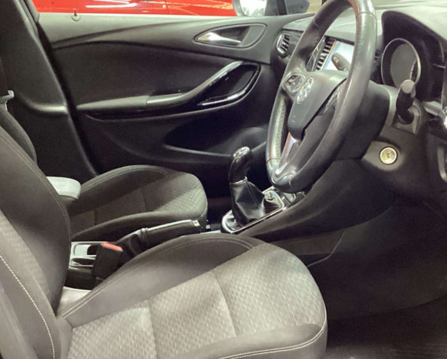 Used Vauxhall Astra 2017 for sale - 77482406: Photo 3