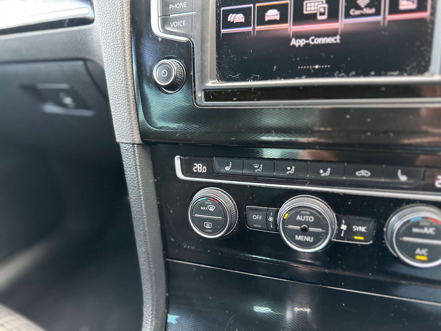 Used Volkswagen Golf 2016 for sale - 77482403: Photo 26