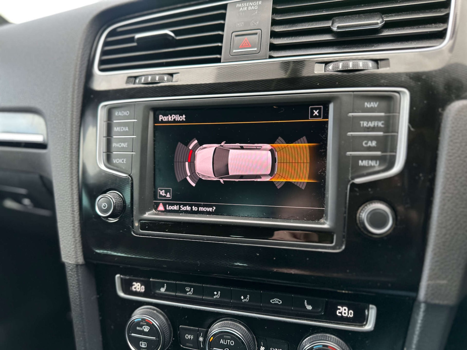 Used Volkswagen Golf 2016 for sale - 77482403: Photo 43