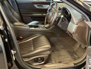 Used Jaguar XF 2018 for sale - 78241855: Photo