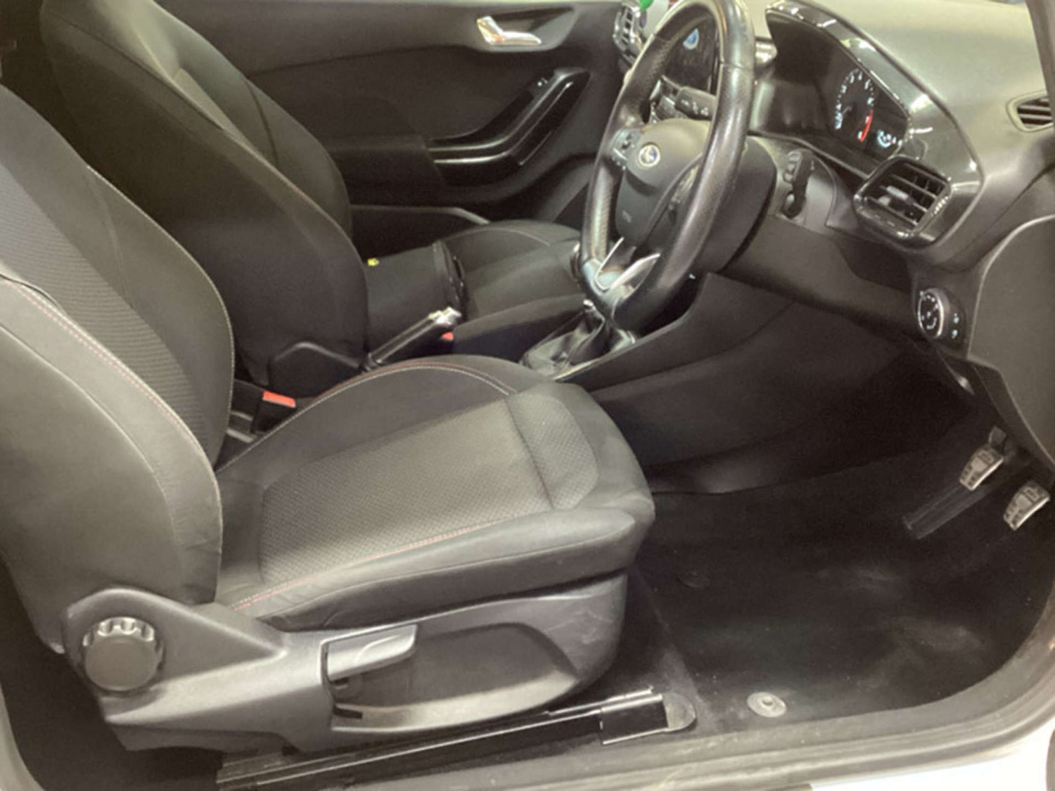 Used Ford Fiesta 2018 for sale - 77933955: Photo 3