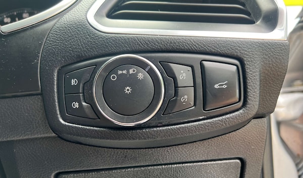 Used Ford S-Max 2017 for sale - 75542279: Photo 32