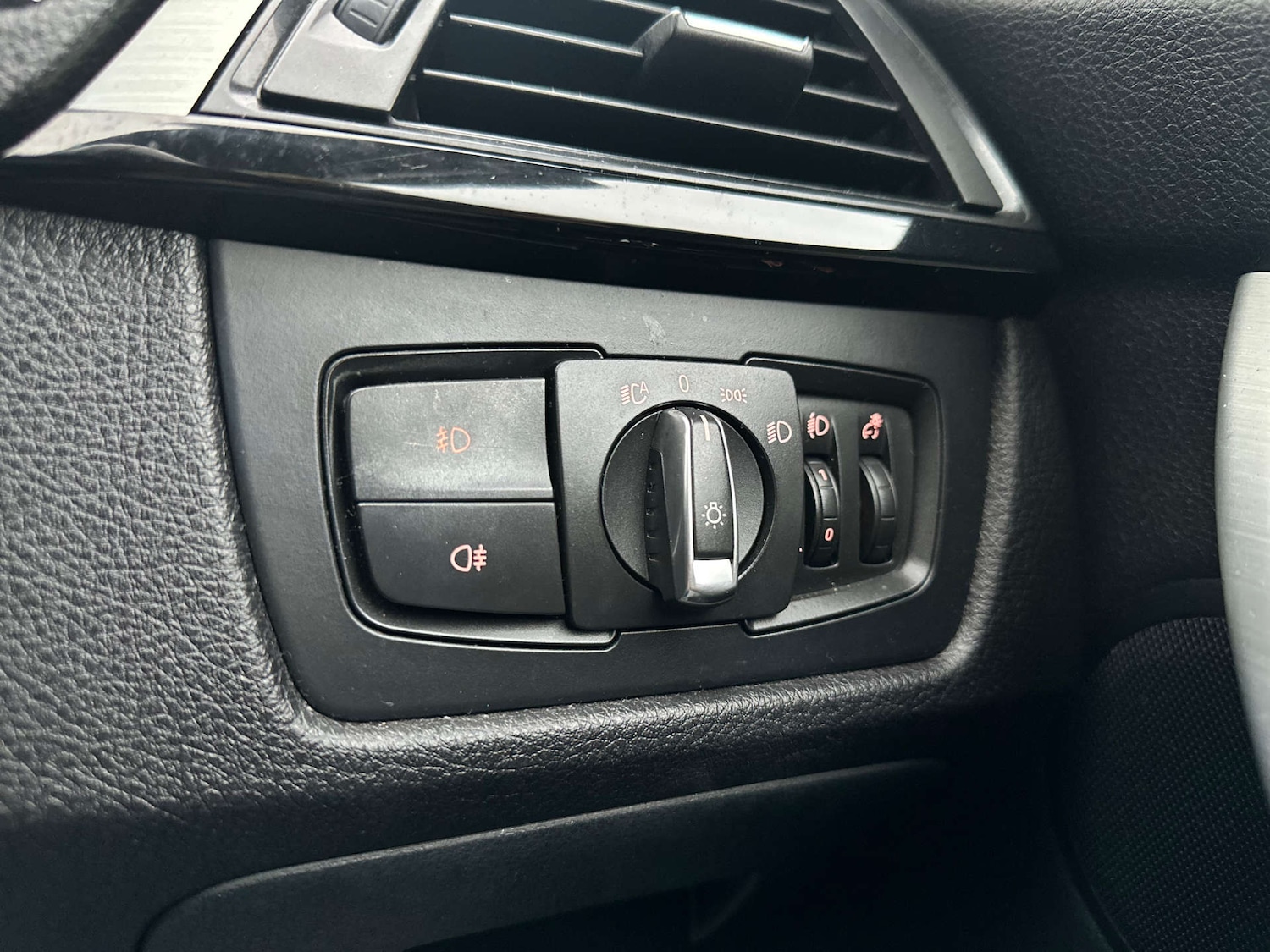 Used BMW 3 Series 2013 for sale - 77058493: Photo 28