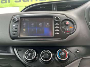 Used Toyota Yaris 2018 for sale - 73779091: Photo