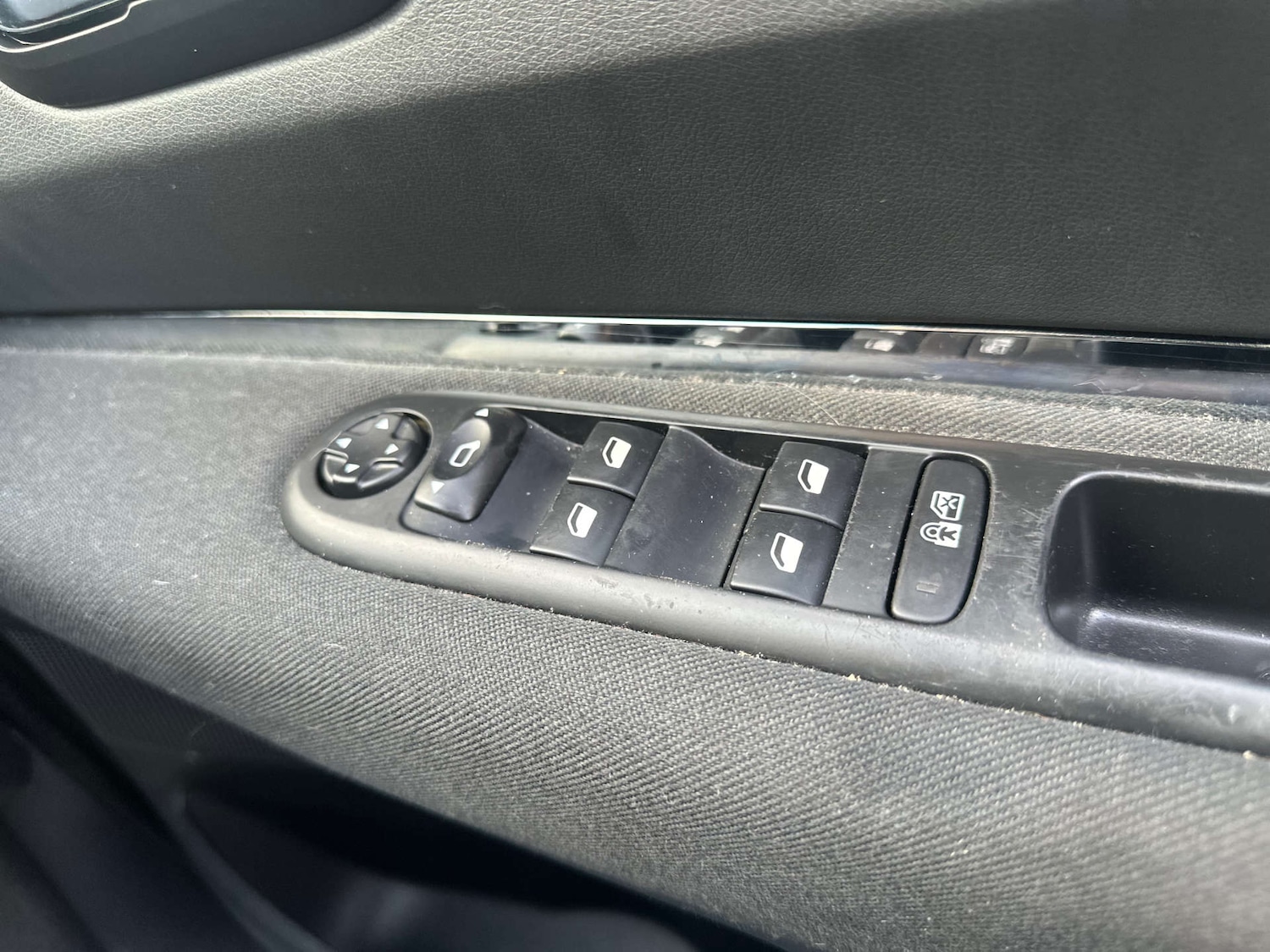 Used Peugeot 3008 2013 for sale - 77093755: Photo 26