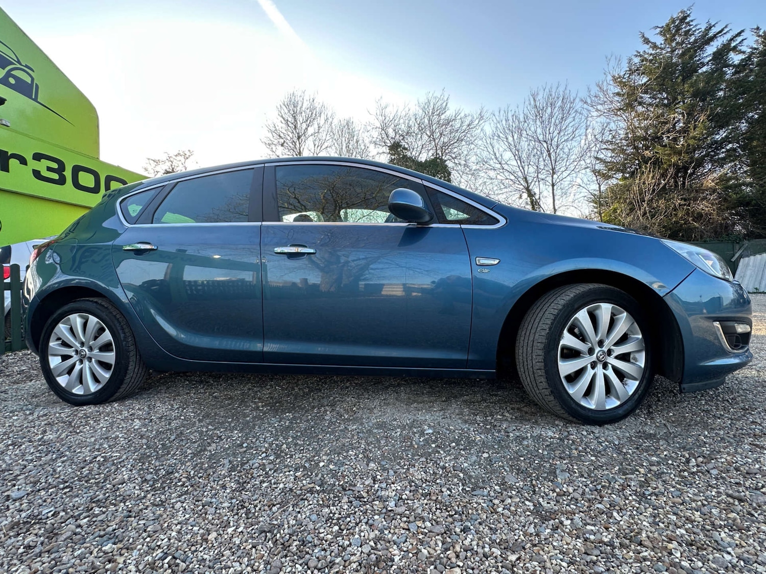 Used Vauxhall Astra 2013 for sale - 77765742: Photo 4