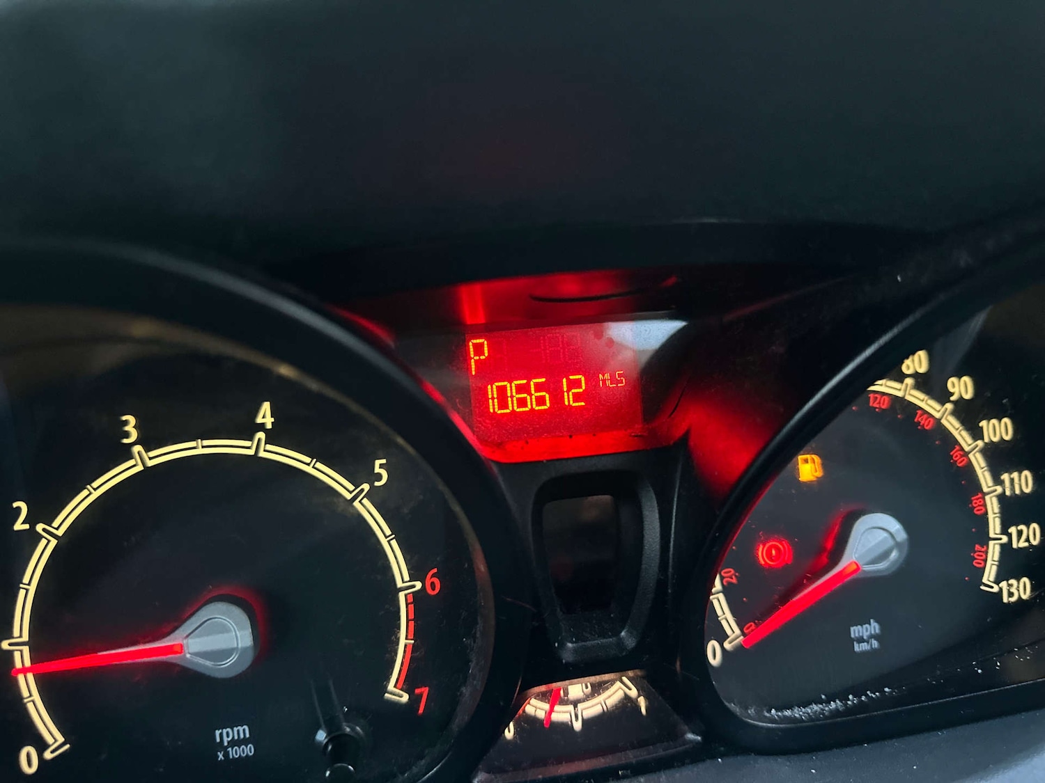 Used Ford Fiesta 2010 for sale - 77164839: Photo 24