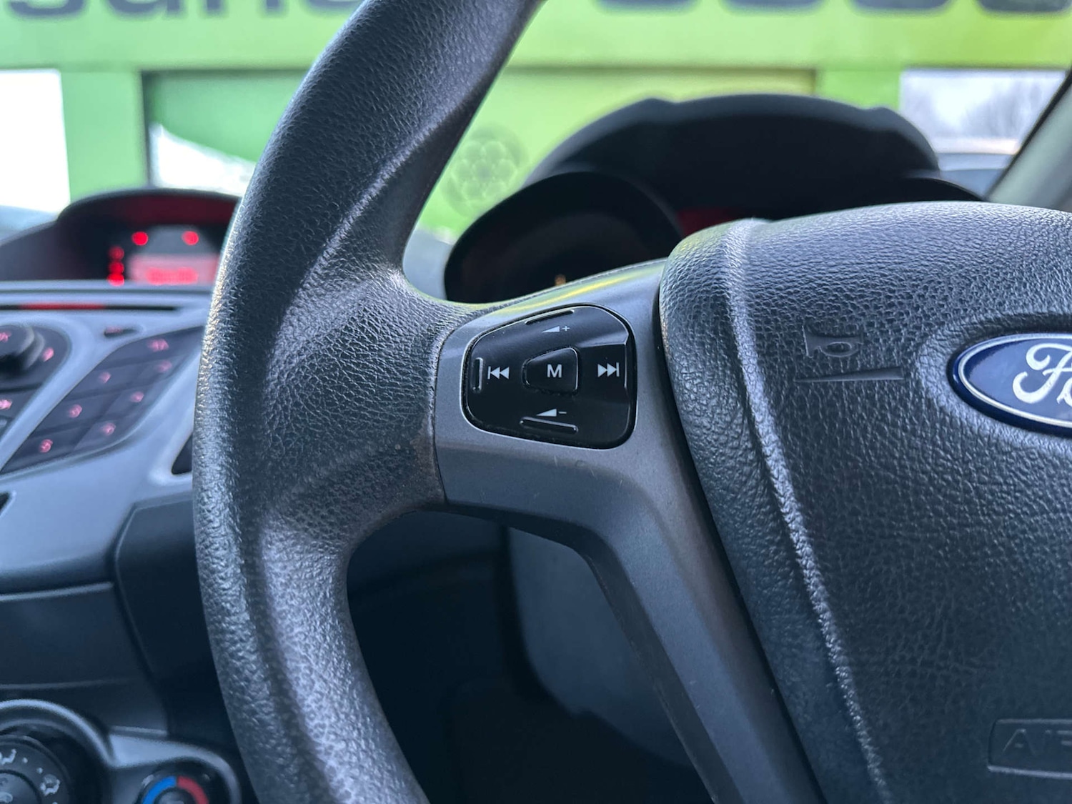 Used Ford Fiesta 2010 for sale - 77164839: Photo 25