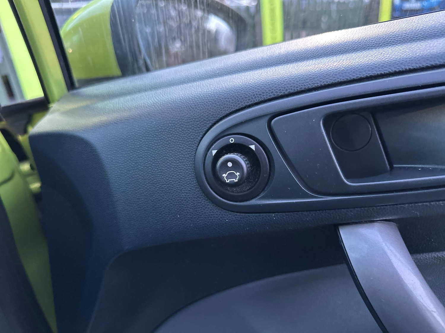 Used Ford Fiesta 2010 for sale - 77164839: Photo 28