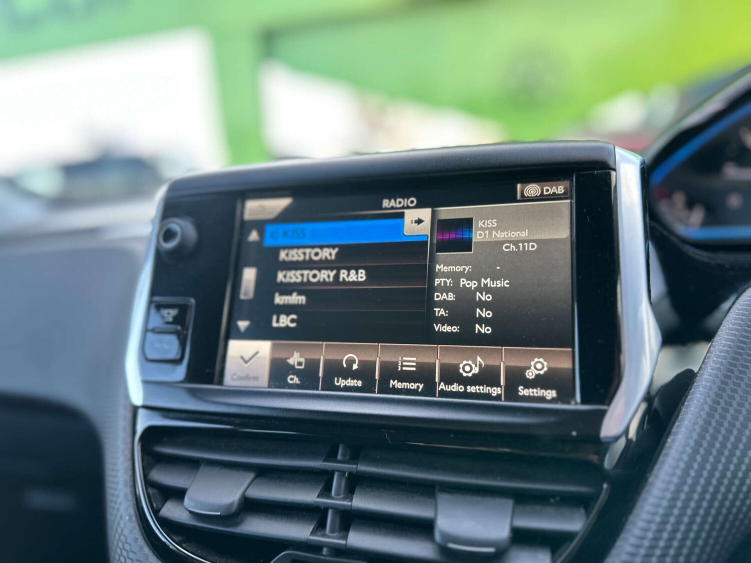 Used Peugeot 2008 2014 for sale - 78011117: Photo 16