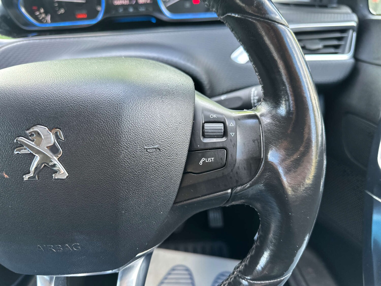 Used Peugeot 2008 2014 for sale - 78011117: Photo 24