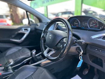 Used Peugeot 2008 2014 for sale - 78011117: Photo