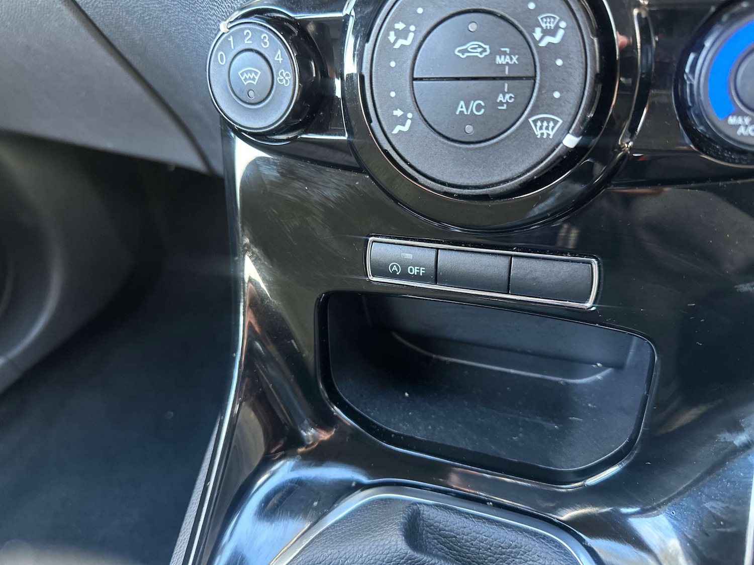 Used Ford Fiesta 2017 for sale - 76698004: Photo 26