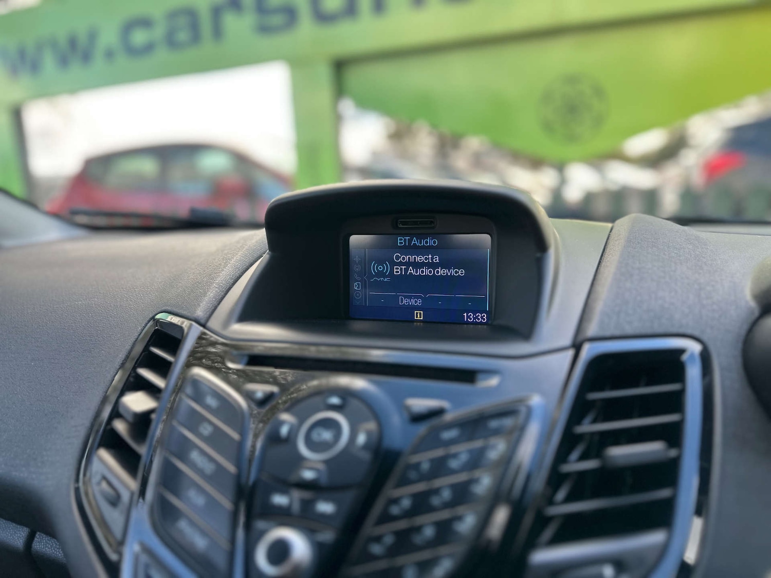 Used Ford Fiesta 2017 for sale - 76698004: Photo 3