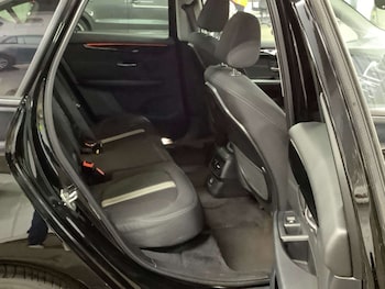 Used BMW 2 Series 2015 for sale - 79056906: Photo
