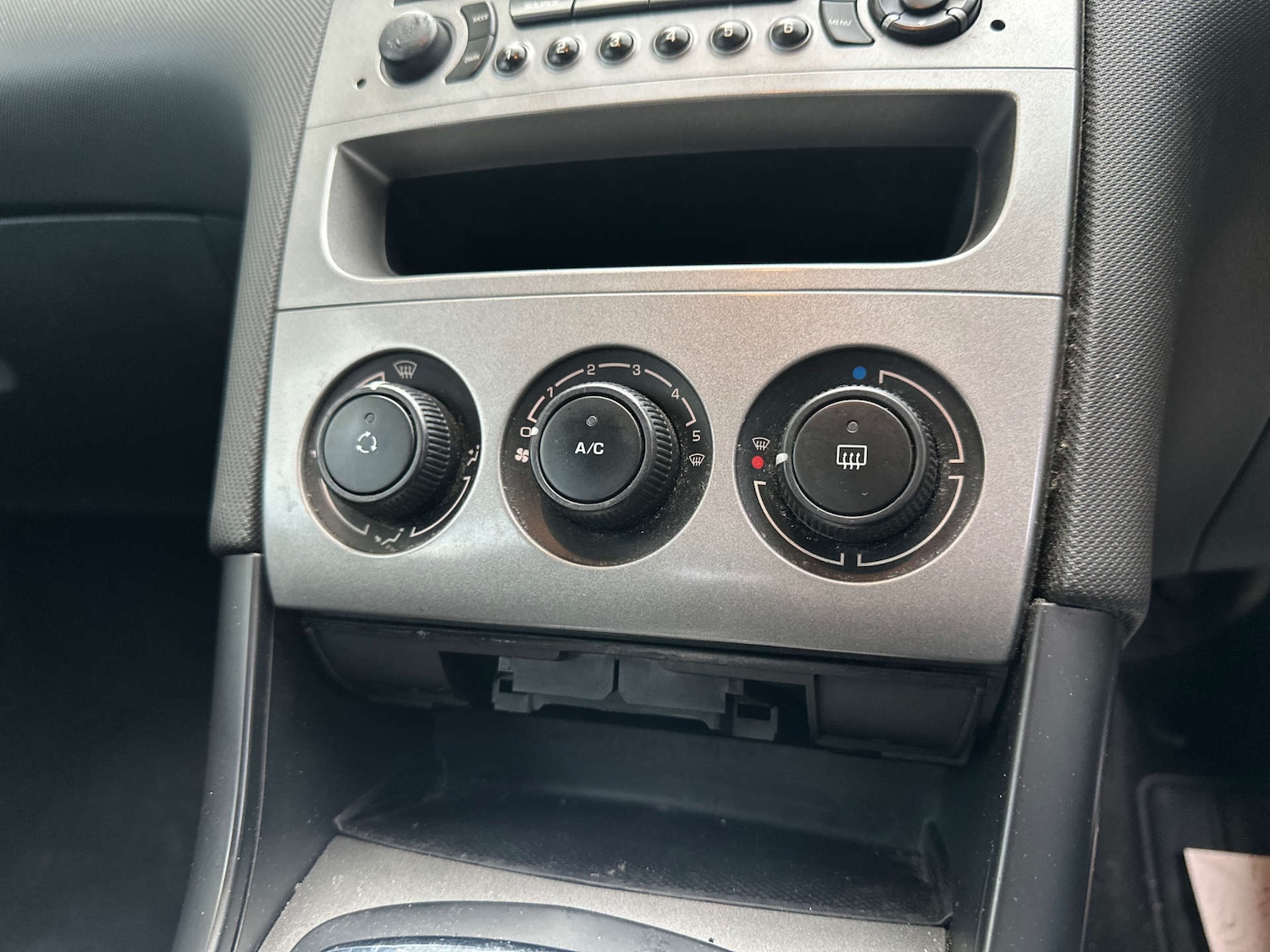 Used Peugeot 308 2010 for sale - 77164848: Photo 16