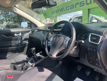 Used Nissan Qashqai 2016 for sale - 76277952: Photo