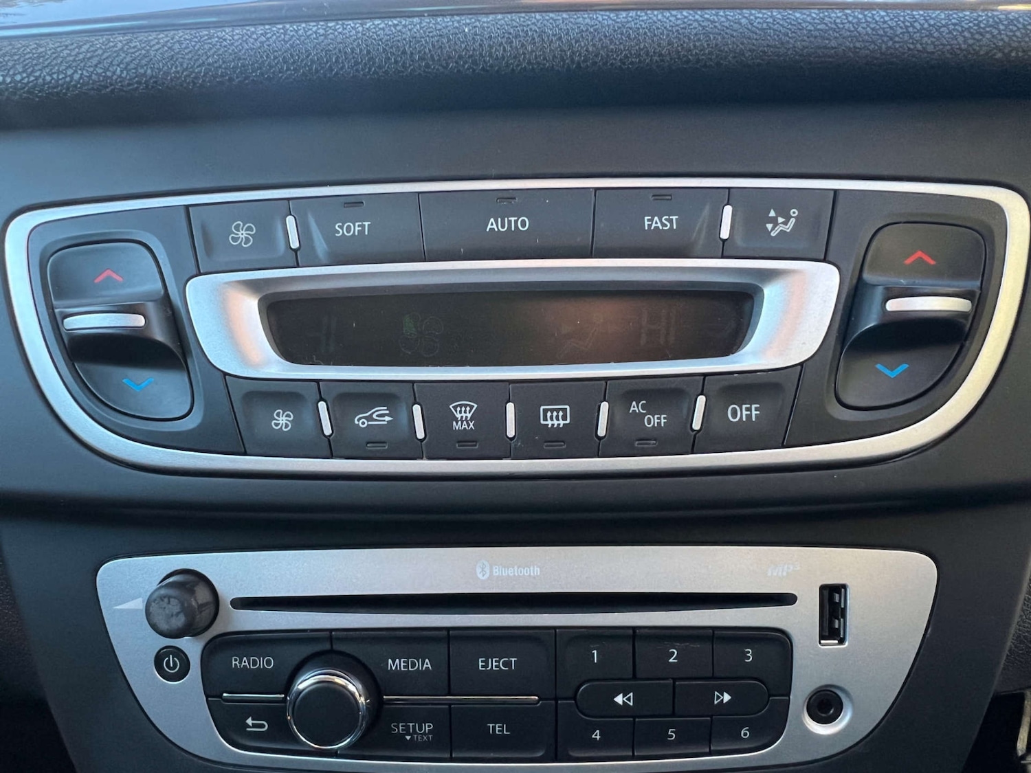 Used Renault Megane 2015 for sale - 76193385: Photo 18