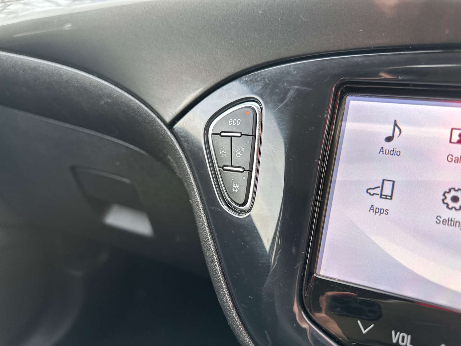 Used Vauxhall Corsa 2015 for sale - 77636177: Photo 22