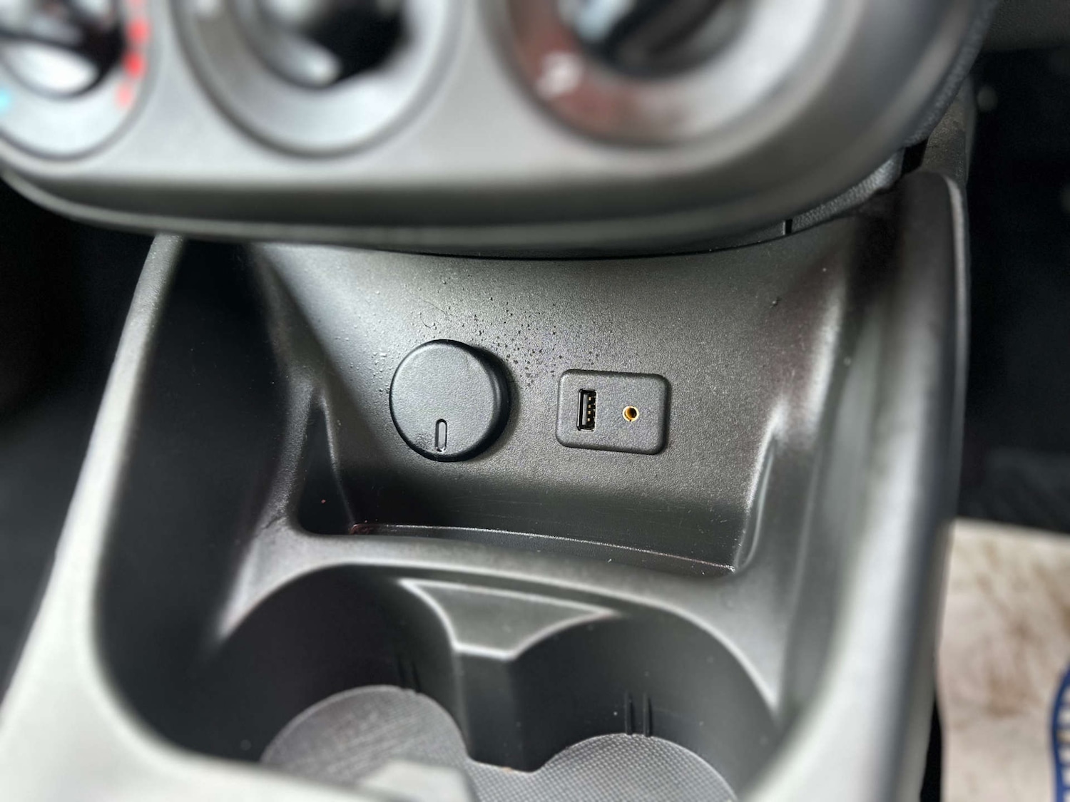 Used Vauxhall Corsa 2015 for sale - 77636177: Photo 26