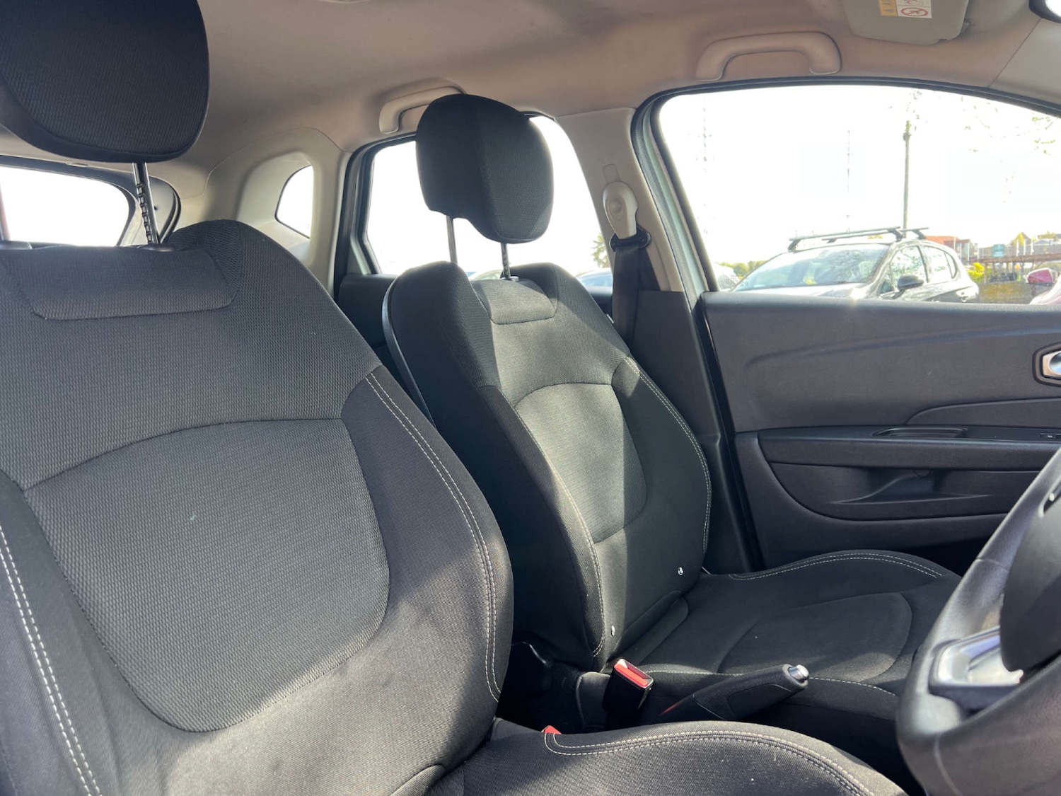 Used Renault Captur 2019 for sale - 76277953: Photo 11