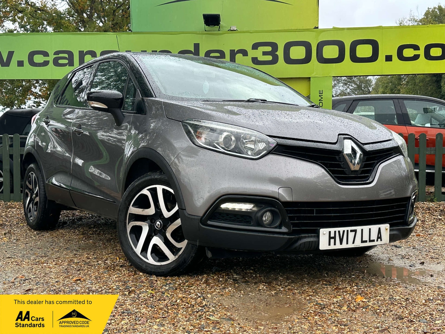 Used Renault Captur 2017 for sale - 76263546: Photo 1