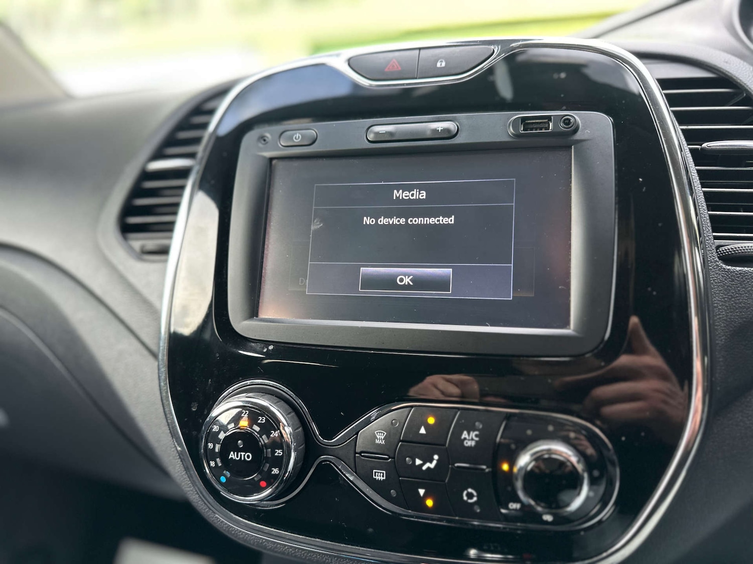 Used Renault Captur 2017 for sale - 76263546: Photo 19