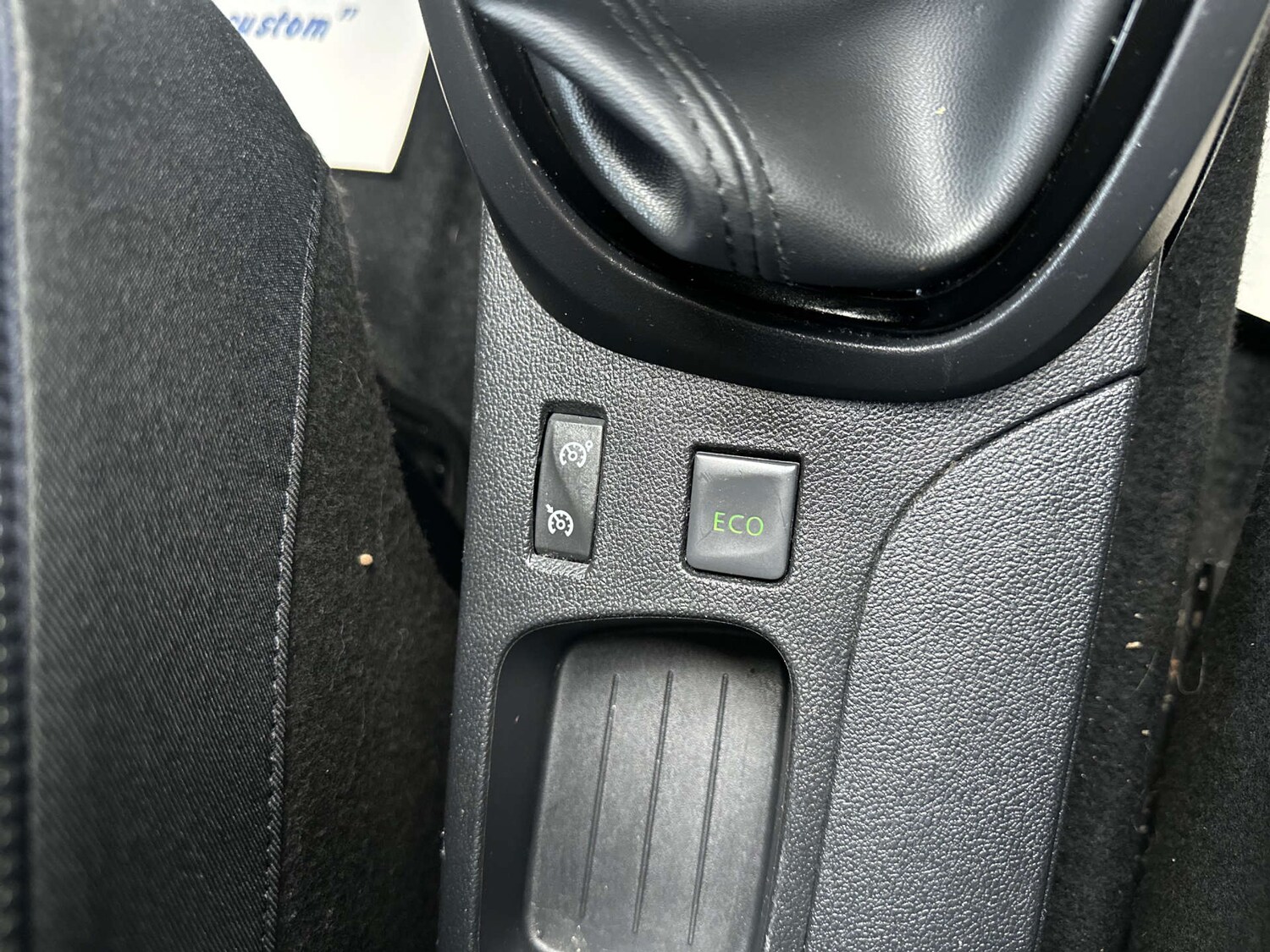 Used Renault Captur 2017 for sale - 76263546: Photo 23